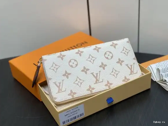 WALLET-19.5*10.5*2.5cm Portefeuille Zippy LOUIS VUITTON 0619